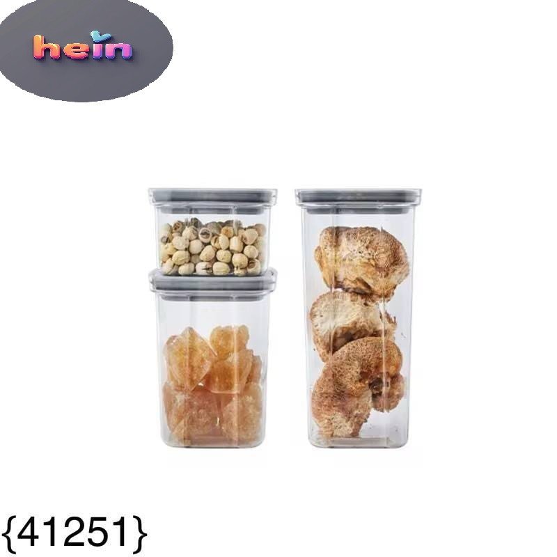 Set of Tupperware